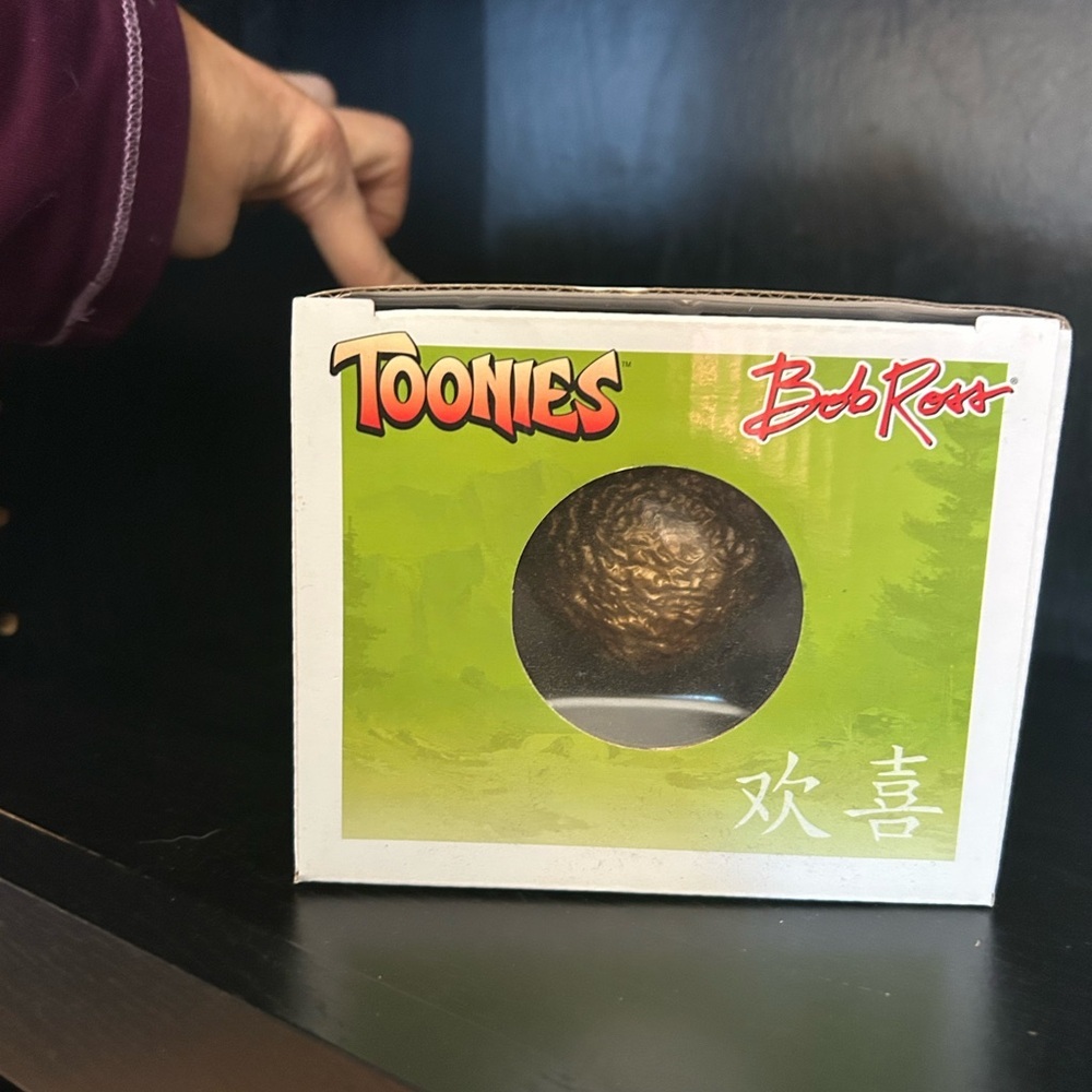 Toonies Bob Ross Vinyl Figure, San Diego Comic Con 2018 Exclusive, Gold Variant - Picture 5 of 6